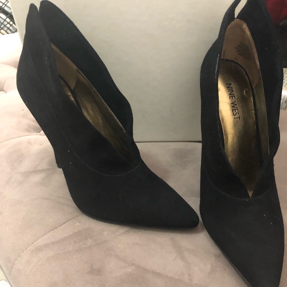 Point toe heels